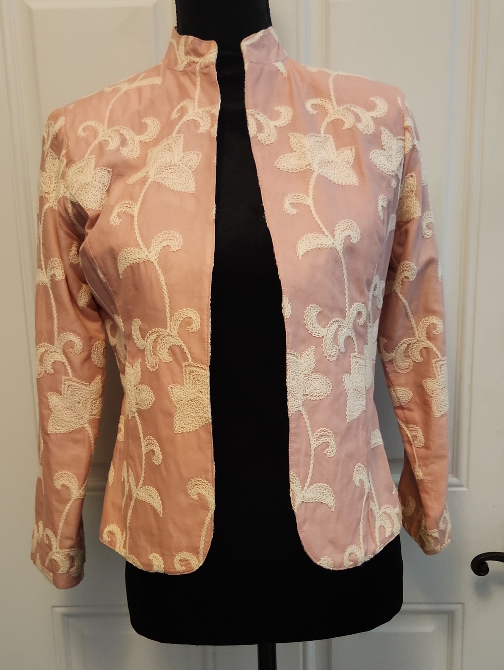 Women's Dusty Pink Embroidered Open-Front Blazer Jacket